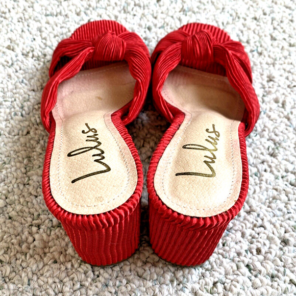 Lulus Red Pleated Satin High Heel Slides Dressy Slip On Sandals 8M Elegant Sexy - Picture 8 of 11